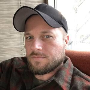 Meet your Posher, Chris